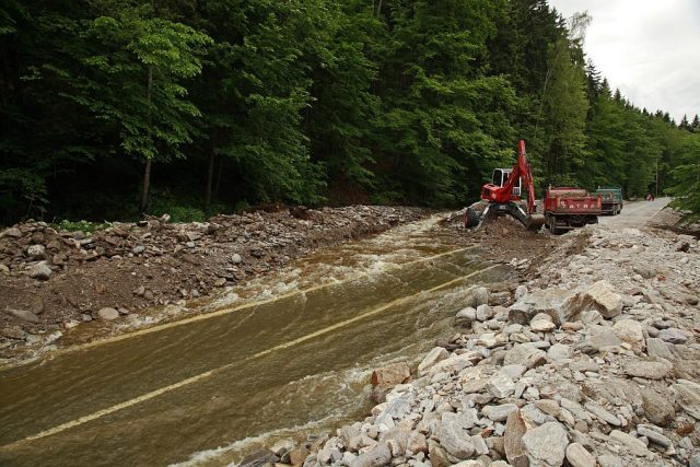 Povodně poničily i národní park v Krkonoších - Svoboda nad Úpou | foto:  KRNAP