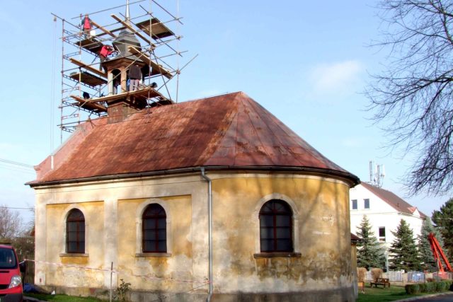 Kostel sv. Vojtěcha v Ostašově | foto: Ladislav Haidl