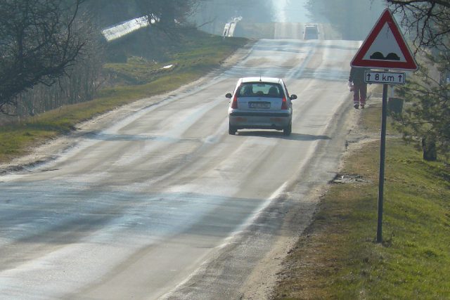 Silnice II/268 z Mimoně směr Mnichovo Hradiště | foto: Tomáš Mařas,  Český rozhlas