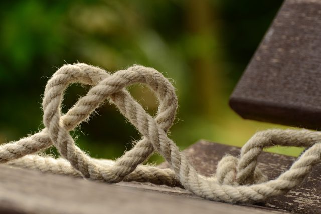 vlákno,  lano,  láska,  romantika | foto: CC0 Public domain