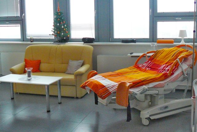 Nový rodičovský pokoj v českolipské nemocnici | foto: Tomáš Mařas,  Český rozhlas