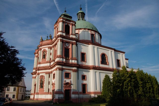 Boční pohled na baziliku | foto: Jaroslav Hoření,  Český rozhlas,  Český rozhlas