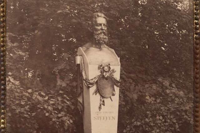 Původní podoba pomníku,  který byl v českolipském parku umístěn v roce 1894 | foto: Město Česká Lípa