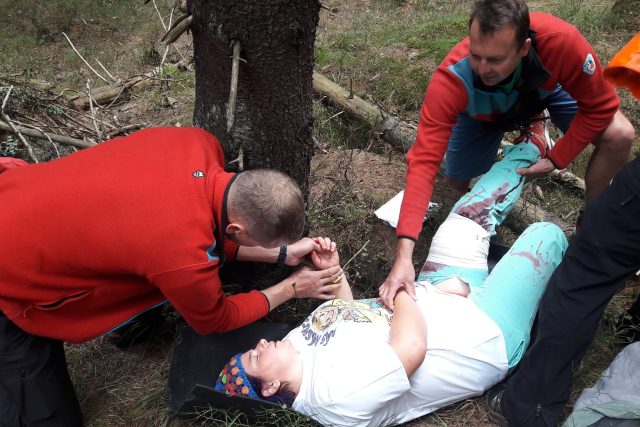 Horští záchranáči a nácvik záchrany zraněného | foto: Šárka Škapiková,  Český rozhlas
