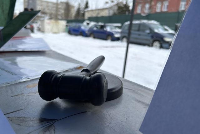 V Novém Boru pořádali první dražbu autovraků | foto: Jiří Jelínek,  Český rozhlas