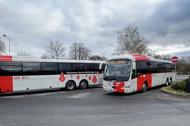 Na lince 400 Praha - Česká Lípa - Varnsdorf budou jezdit tyto autobusy | foto: Jiří Jelínek,  Český rozhlas