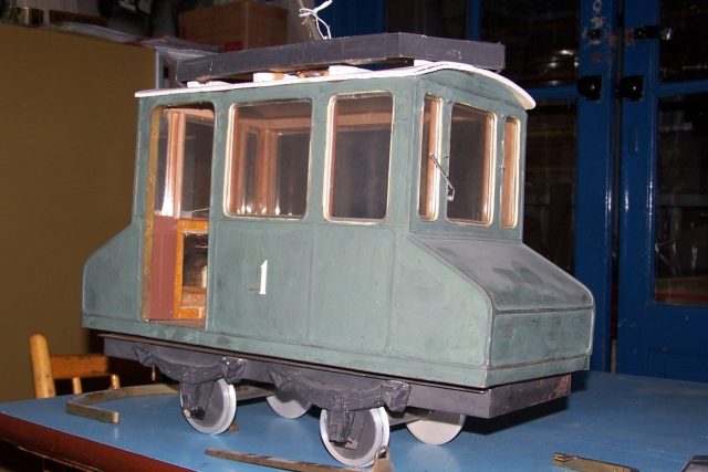Model elektrické tramvajové lokomotivy je na výstavě k výročí tramvajové dopravy v Jablonci | foto: Magistrát města Jablonec nad Nisou