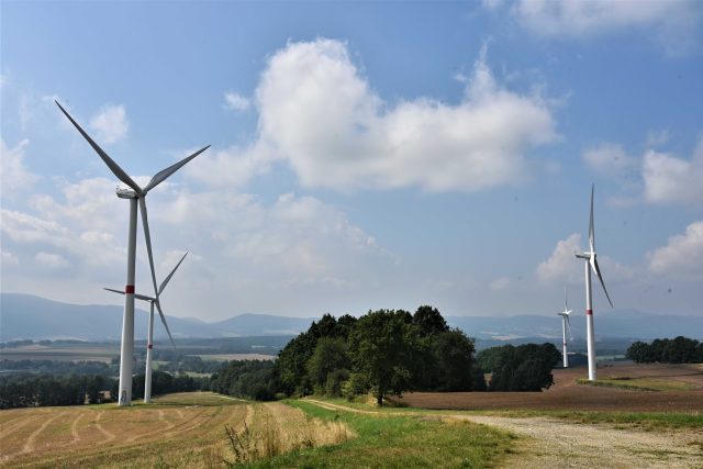 Větrné elektrárny ve Václavicích u Hrádku nad Nisou | foto: Liberecký kraj