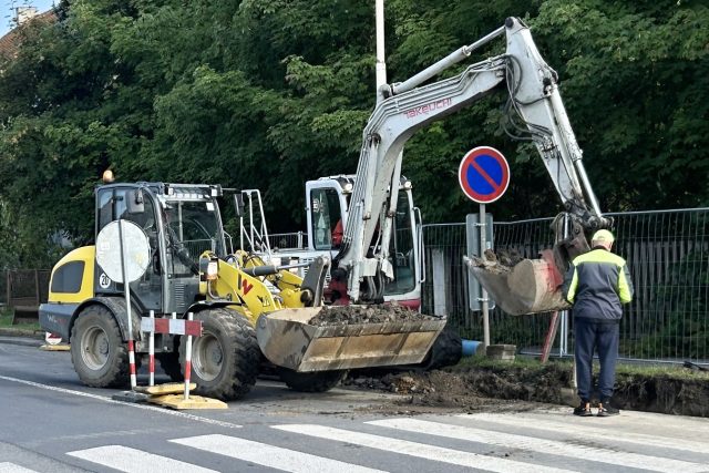 Oprava silnice - ilustrační snímek | foto: Jiří Jelínek,  Český rozhlas