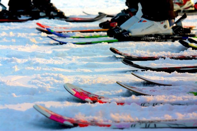 Lyžařská sezóna pomalu končí,  v některých skiareálech už lze jezdit levněji  (ilustrační obrázek) | foto: Pixabay