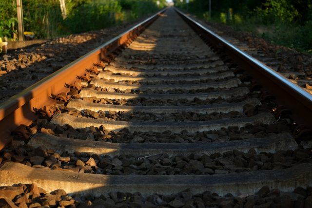 Železniční koleje  (ilustrační snímek) | foto: Pixabay