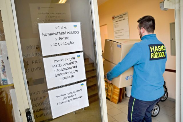 Sběrné místo pomoci pro válečné uprchlíky z Ukrajiny v libereckém Uranu | foto: Statutární město Liberec