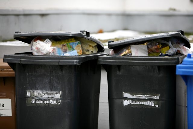 Liberec plánuje zvýšit poplatek za odpady,  zdražují i v Semilech  (ilustrační snímek) | foto: Fotobanka Profimedia