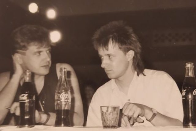 Pavel Kudrna a Petr Kotvald,  foto z roku 1990 | foto: archiv Lenky Kubíčkové